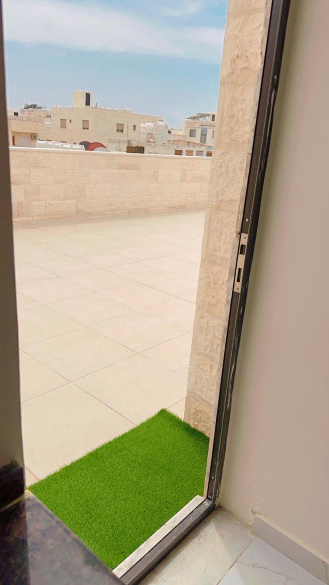 Amazing Rooftop For Rent In Irbid Apartment Exterior photo